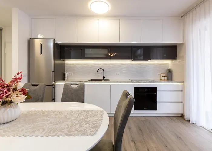 Apartament Tomy *