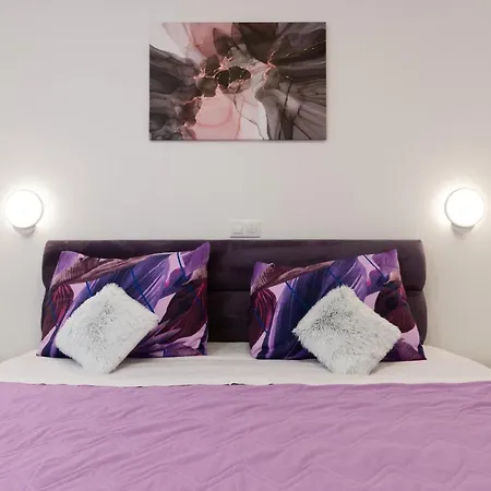Apartment Tomy *